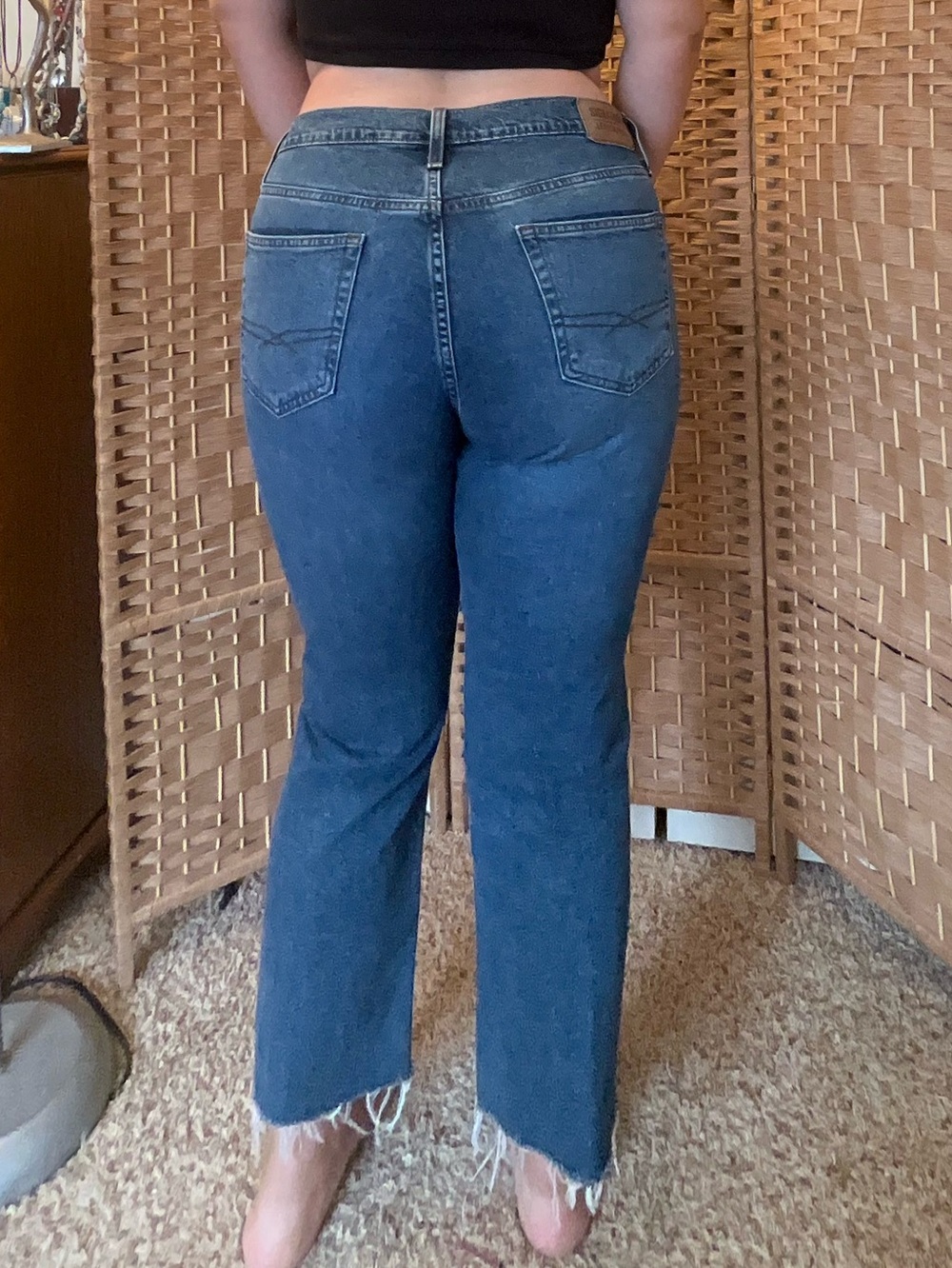 Levi Athletic Cropped Jeans - Picture 10 of 10